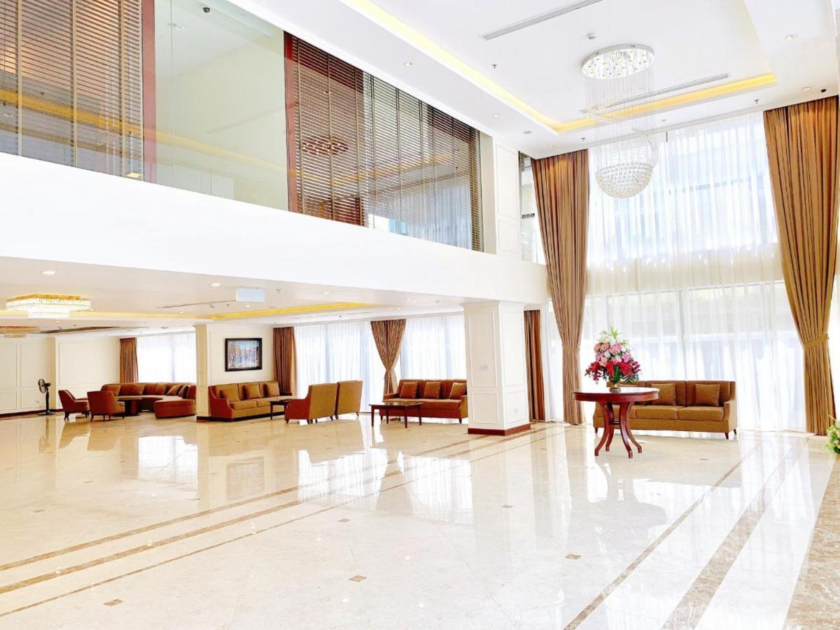 Cau Giay Hotel - By Bay Luxury Hanoi Exterior photo